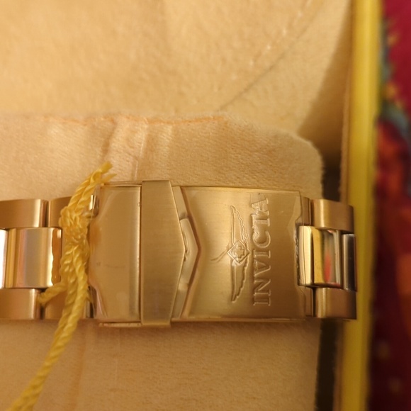 Invicta Golds men watch - Picture 4 of 5